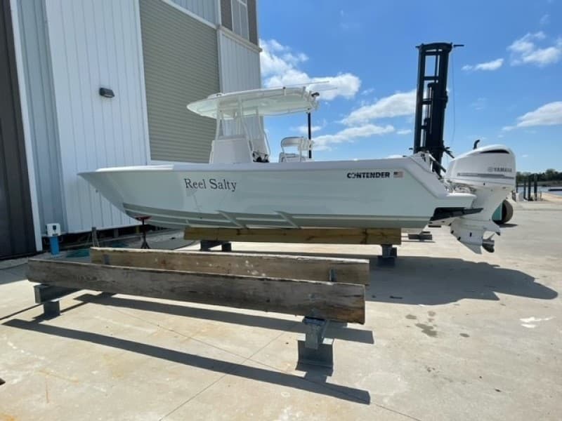2016 Contender 32ST
