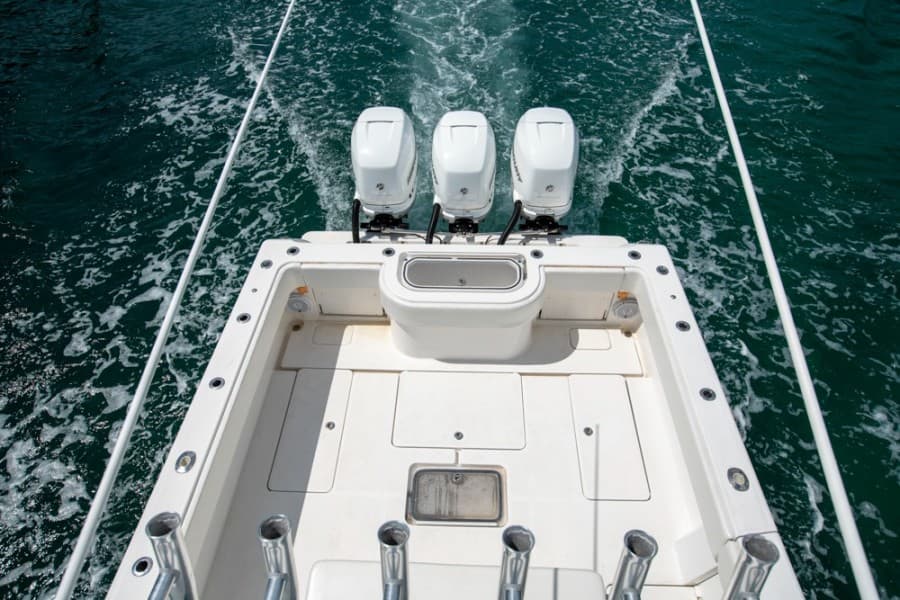 2011 Invincible 42CC