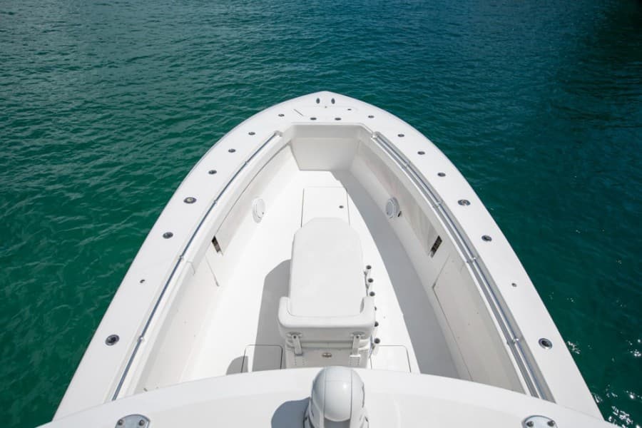 2011 Invincible 42CC