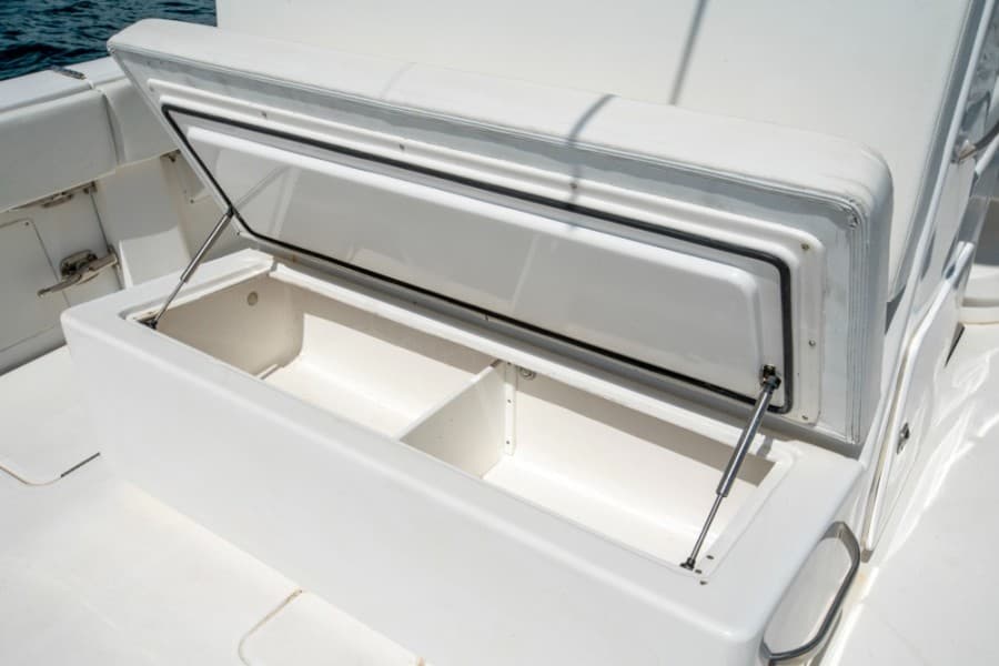 2011 Invincible 42CC