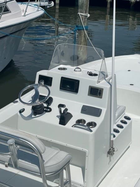 2015 Yellowfin 24 Bay