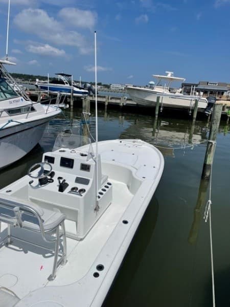 2015 Yellowfin 24 Bay