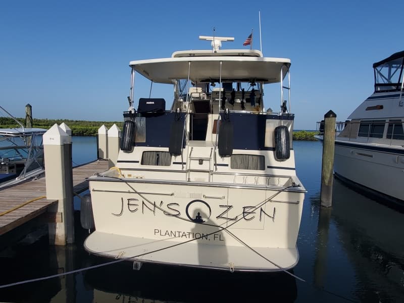 1989 Tollycraft Cockpit Motor Yacht
