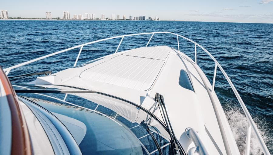 2009 Intrepid 430 Sport Yacht