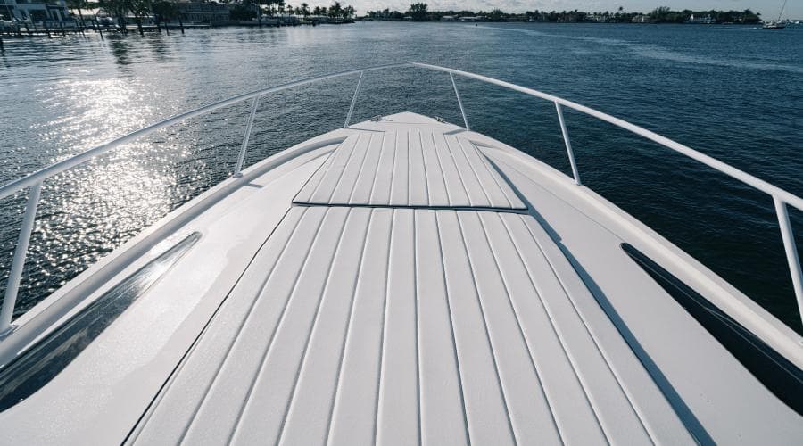 2009 Intrepid 430 Sport Yacht