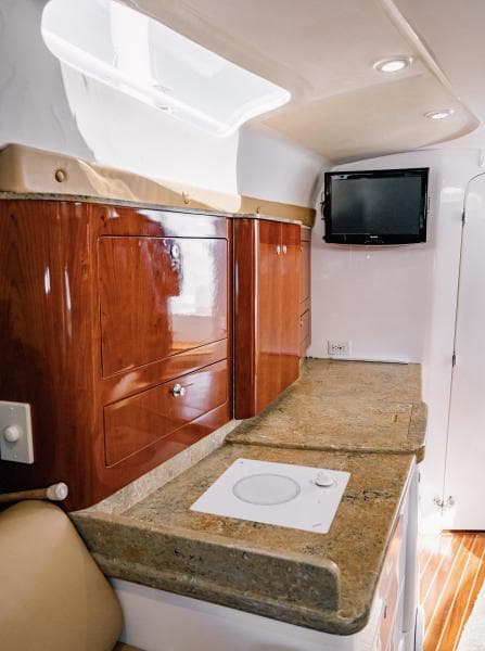 2009 Intrepid 430 Sport Yacht