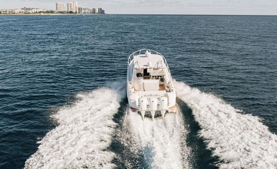 2009 Intrepid 430 Sport Yacht