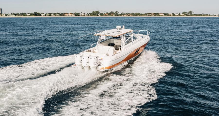 2009 Intrepid 430 Sport Yacht