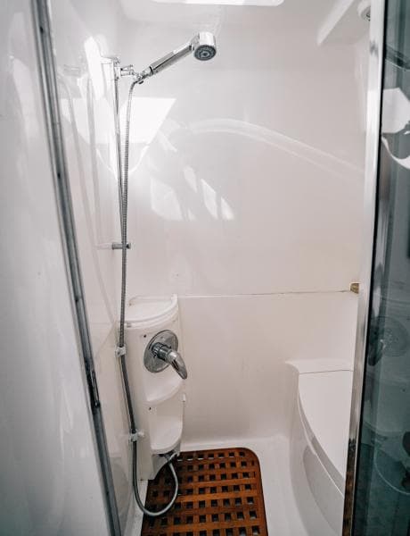 2009 Intrepid 430 Sport Yacht