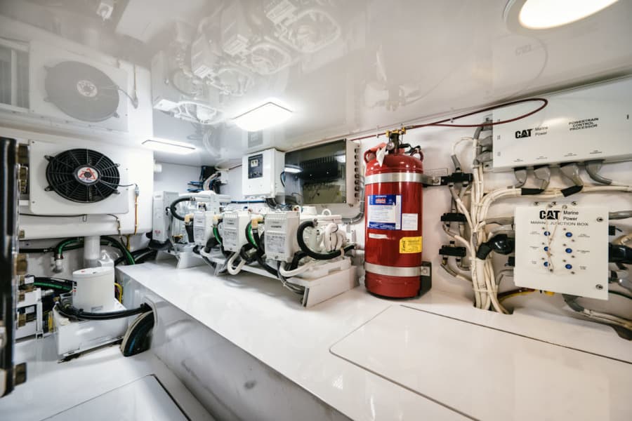 2016 Viking 62 Convertible