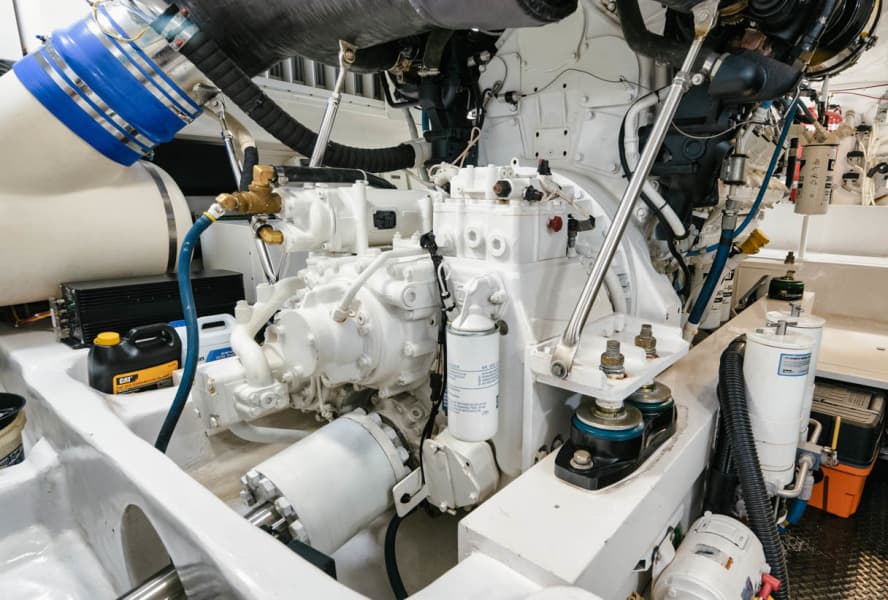 2016 Viking 62 Convertible