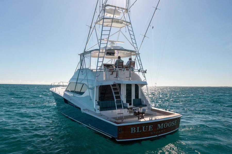 2005 Hatteras 60 Convertible