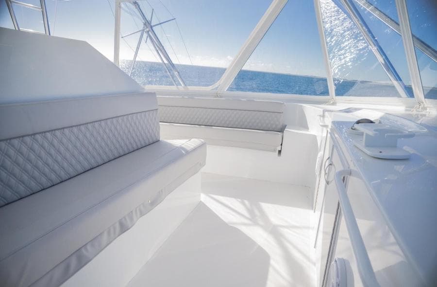 2005 Hatteras 60 Convertible