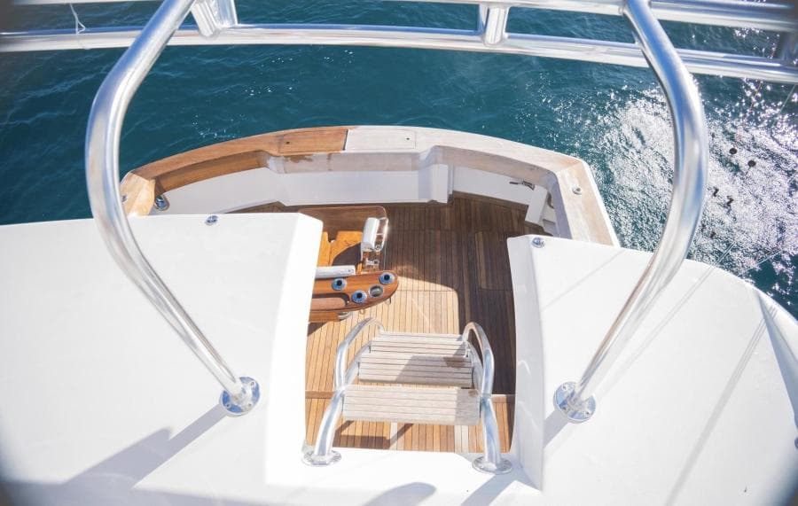 2005 Hatteras 60 Convertible