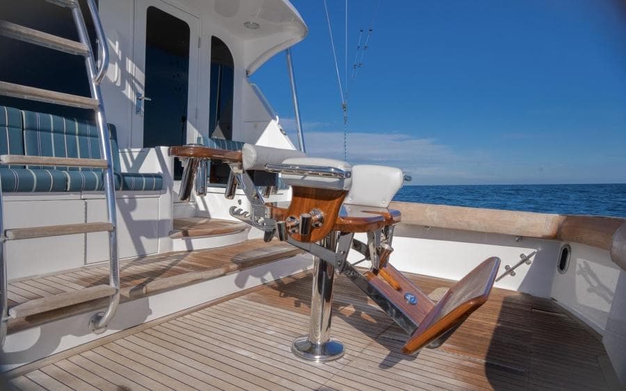 2005 Hatteras 60 Convertible