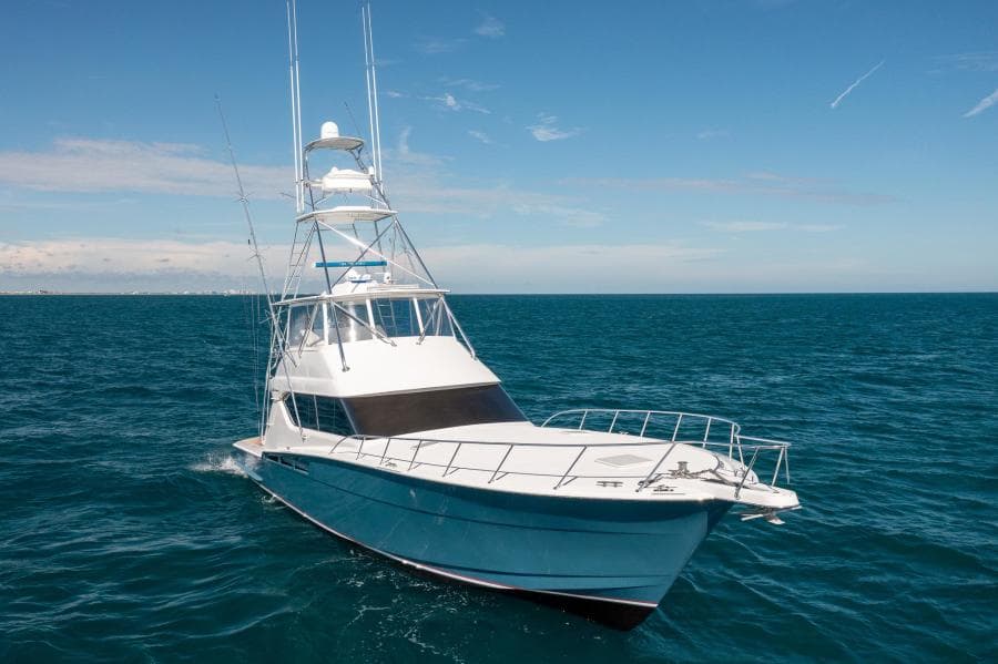 2005 Hatteras 60 Convertible