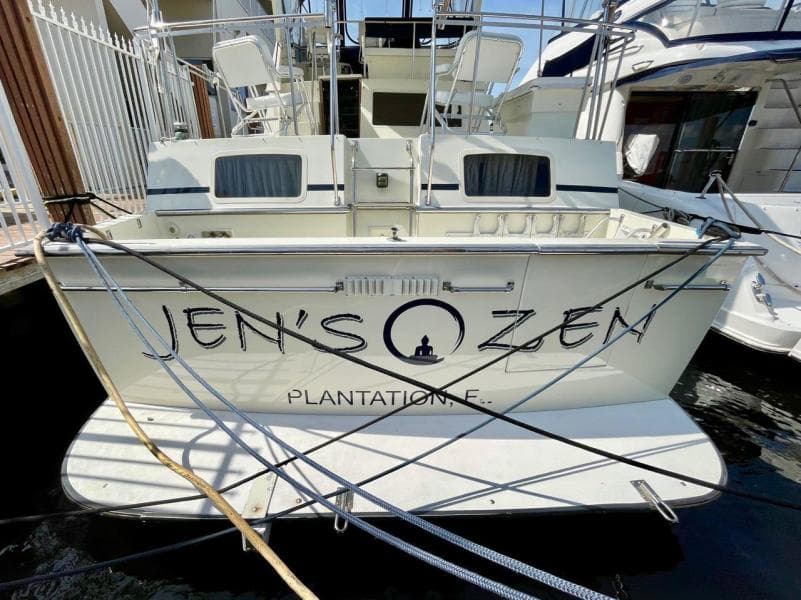 1989 Tollycraft 44 Cockpit Motor Yacht