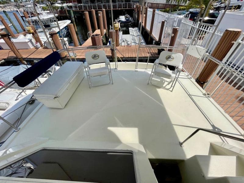 1989 Tollycraft 44 Cockpit Motor Yacht