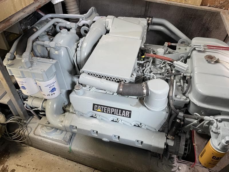 1989 Tollycraft 44 Cockpit Motor Yacht