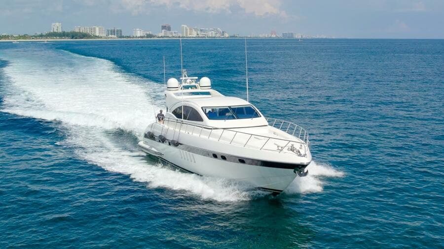 2001 Mangusta 72