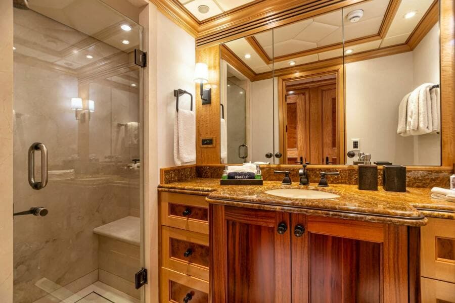 2009 Trinity Yachts Custom