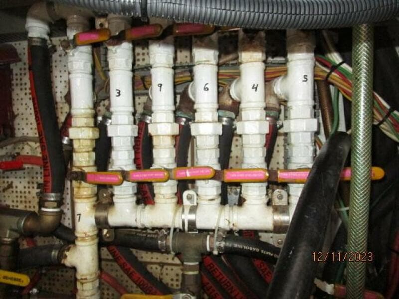 72' DeFever fuel manifold