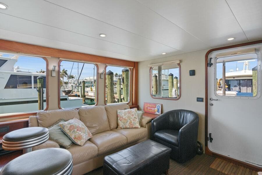 2004 Northern Marine 5700 Expedition