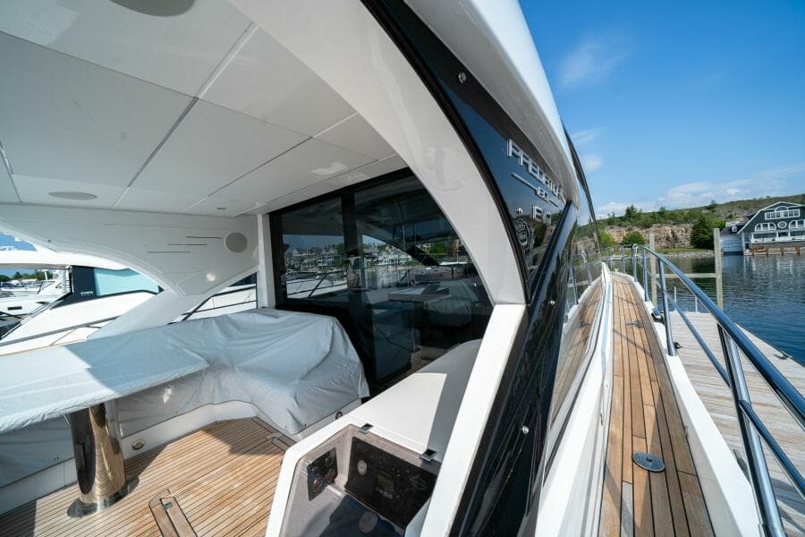 2022 Sunseeker 60 Predator EVO