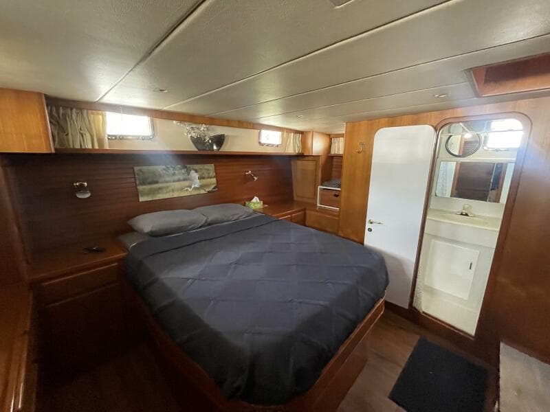 2002 Symbol 42 Sundeck