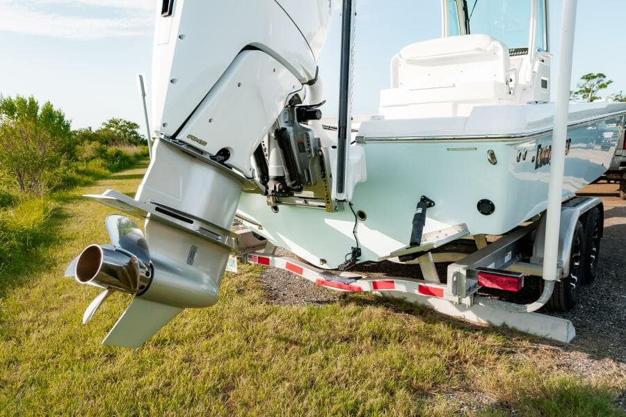 2022 Everglades 253CC