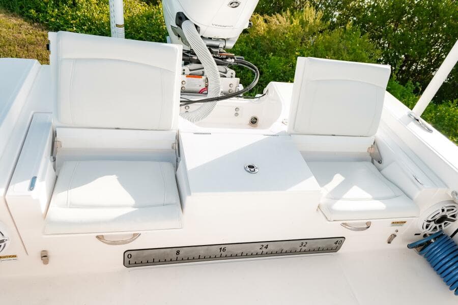 2022 Everglades 253CC