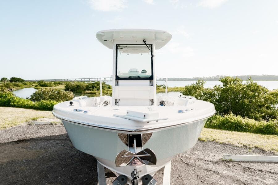 2022 Everglades 253CC