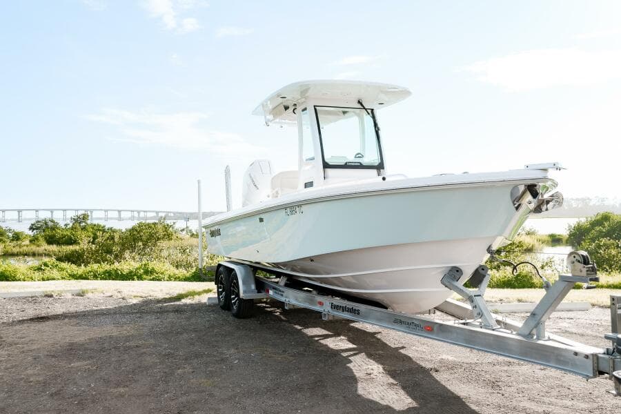 2022 Everglades 253CC