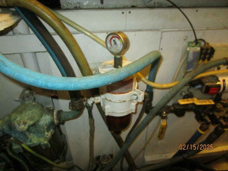 57' DeFever port generator Racor fuel filter