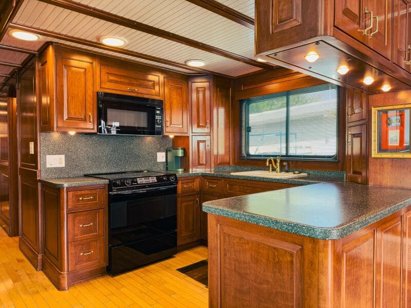2002 Trawler Custom Aluminum