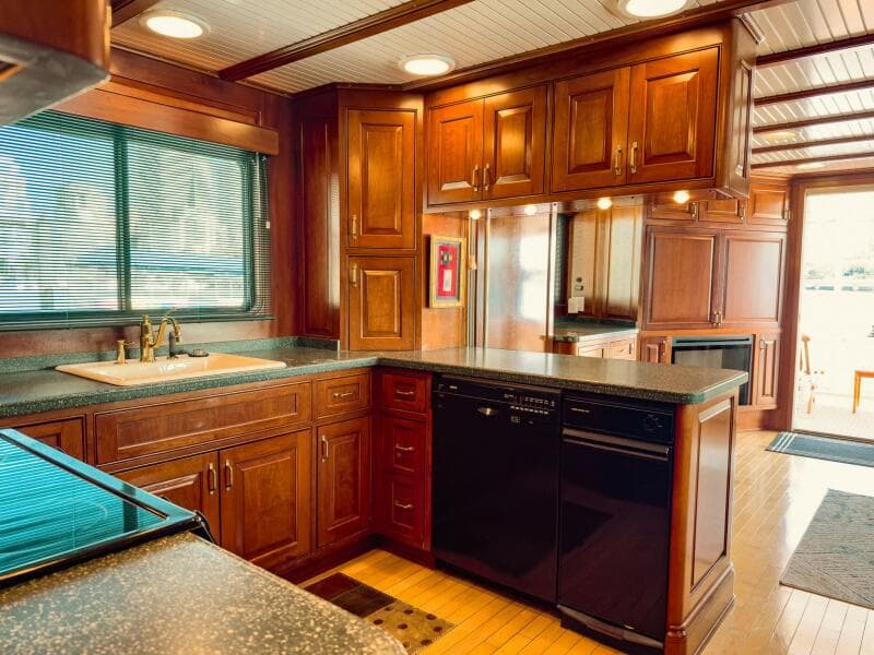 2002 Trawler Custom Aluminum