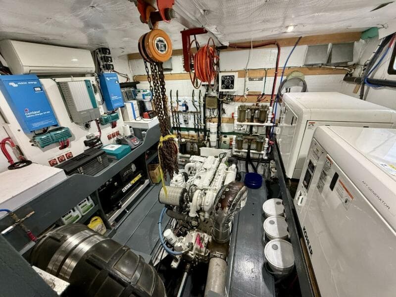 2018 Avenger Luxury Catamaran Coastal Cruiser