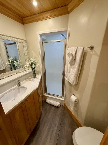 2018 Avenger Luxury Catamaran Coastal Cruiser