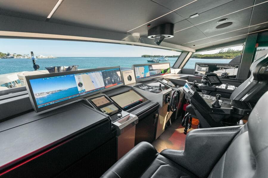 2023 Pershing GTX Motoryacht