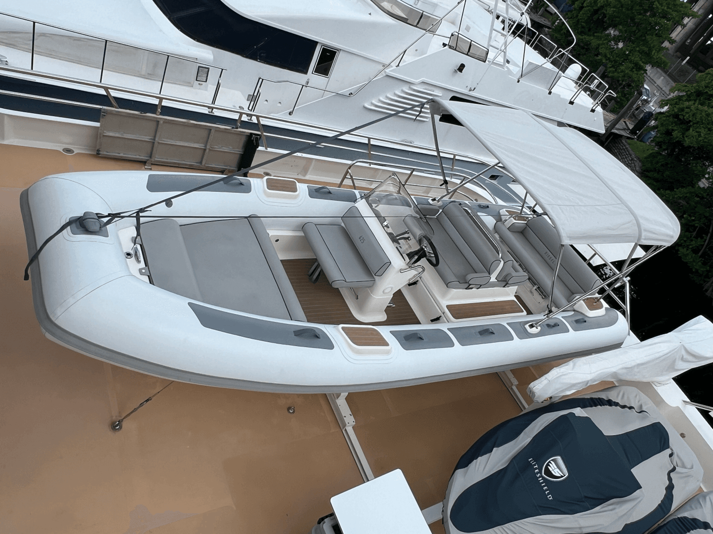 2021 Williams Jet Tenders Dieseljet625