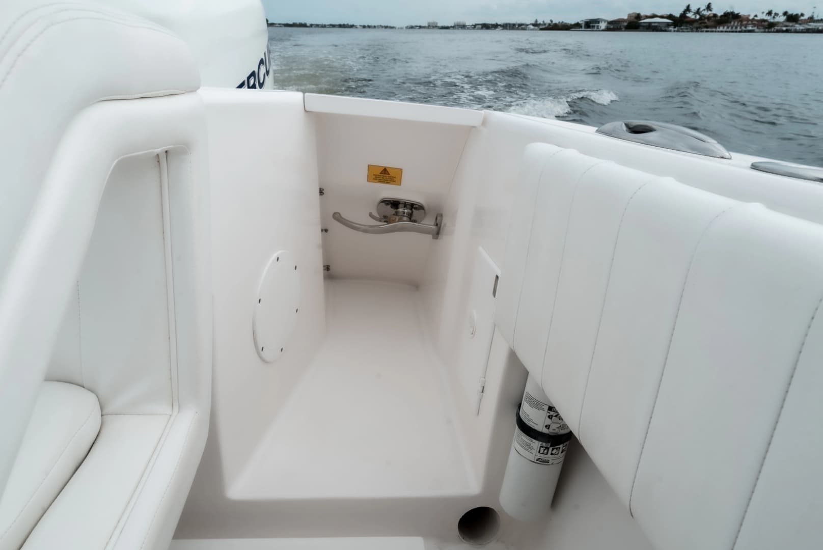 2015 Intrepid 327CC