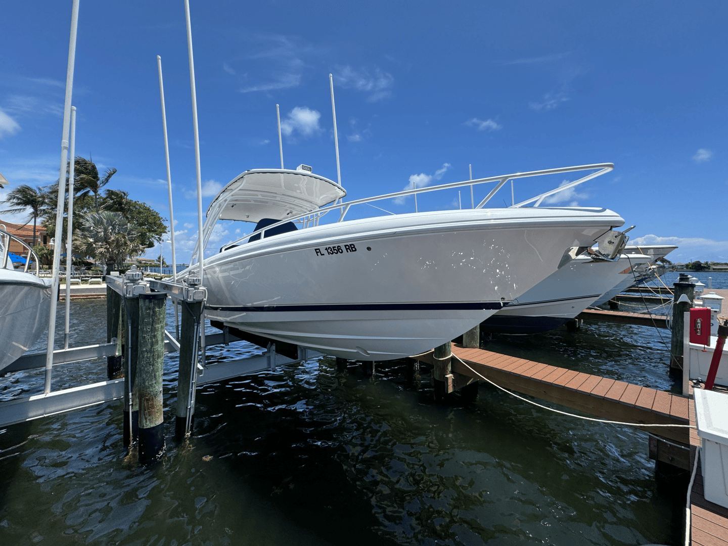 2015 Intrepid 327CC