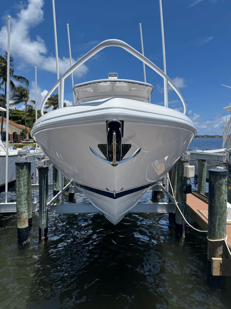 2015 Intrepid 327CC