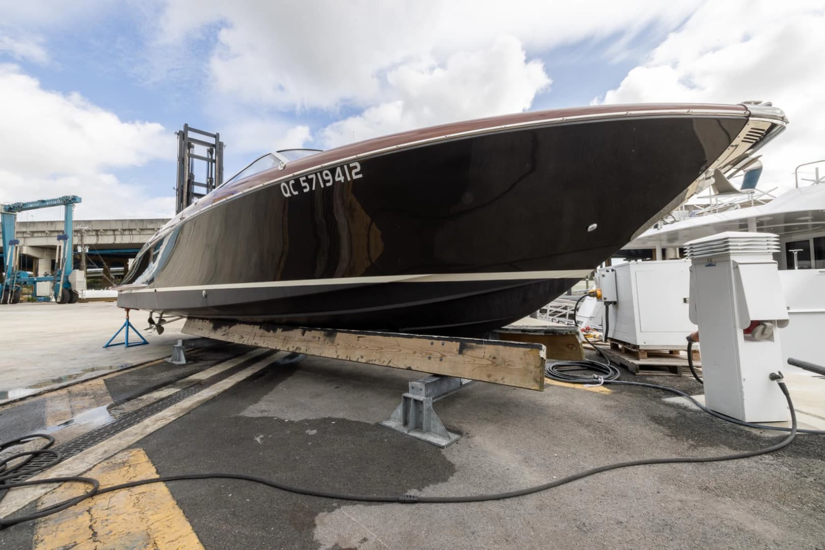 2013 Riva 33' Aquariva Super