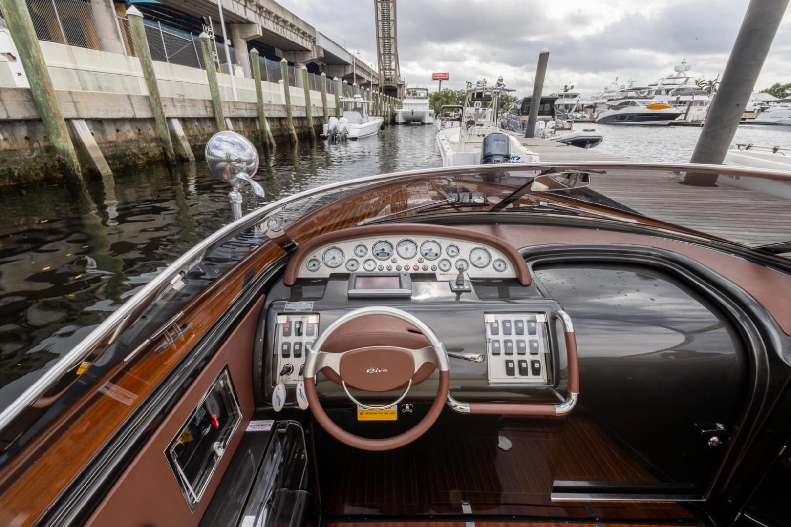 2013 Riva 33' Aquariva Super