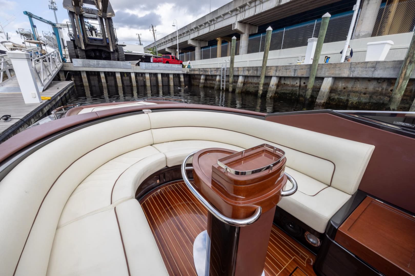 2013 Riva 33' Aquariva Super