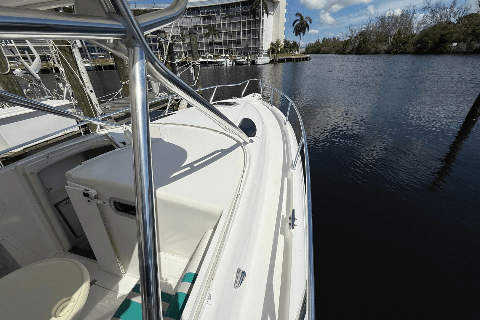 2004 Intrepid 348 WA