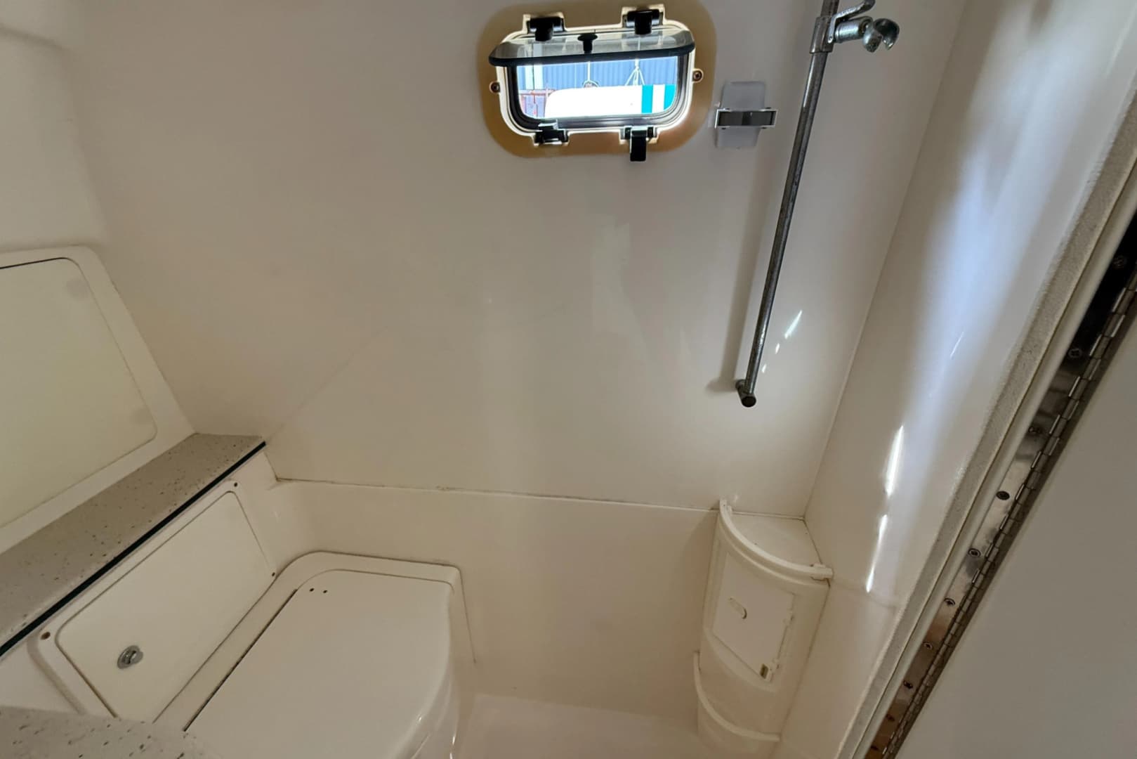 2004 Intrepid 348 WA