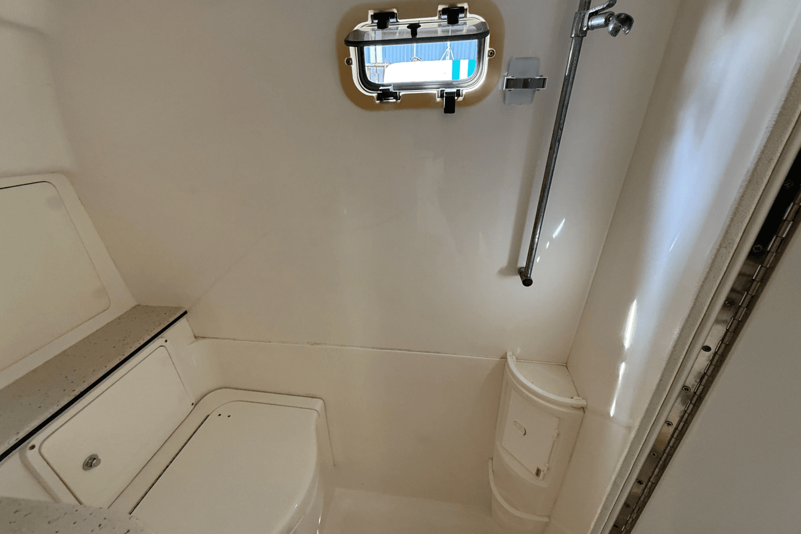 2004 Intrepid 348 WA