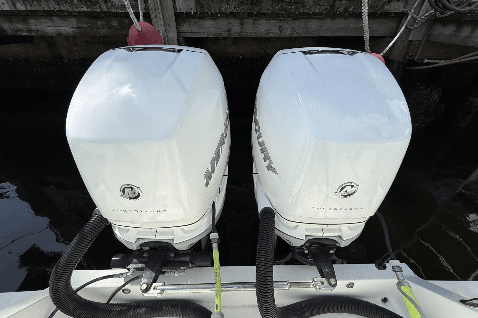 2004 Intrepid 348 WA